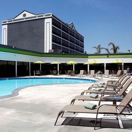 Radisson Hotel Oakland Airport Exterior foto